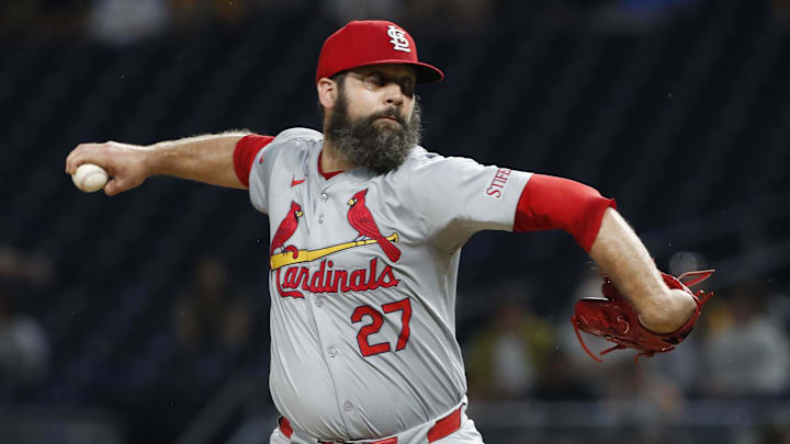 Jul 3, 2024; Pittsburgh, Pennsylvania, USA;  St. Louis Cardinals relief pitcher Andrew Kittredge (27) pitches against the Pittsburgh Pirates during the ninth inning at PNC Park. Mandatory Credit: Charles LeClaire-Imagn Images