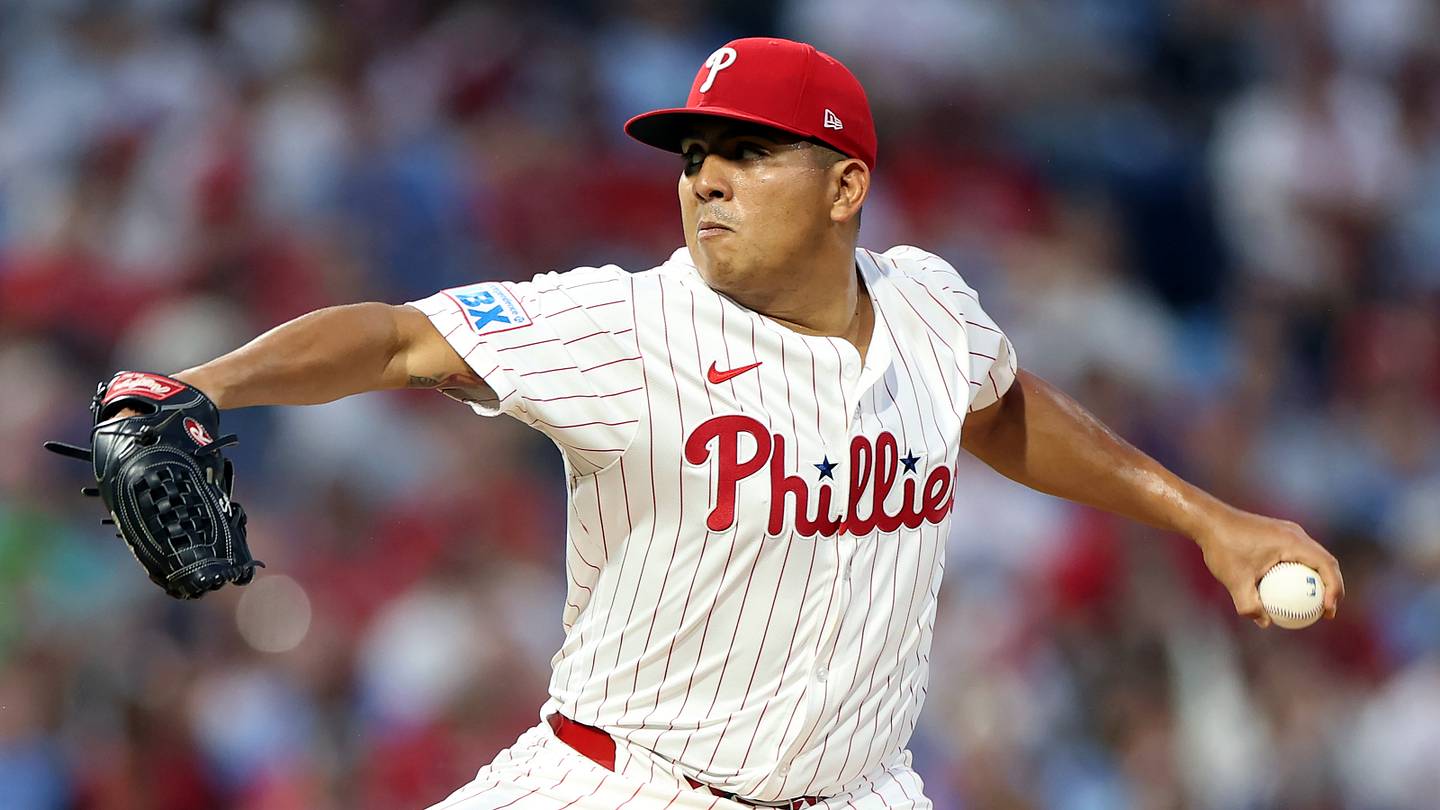 Astros Boost Pitching Staff by Signing Ryan Weiss