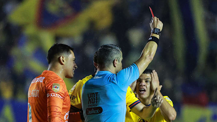 Richard Sánchez fue expulsado ante Pumas UNAM