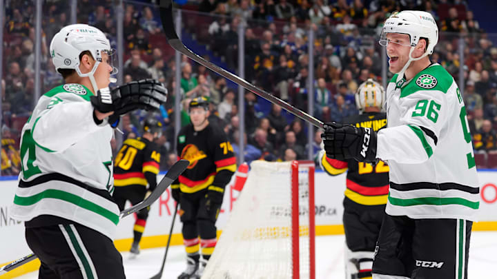 Dallas Stars v Vancouver Canucks