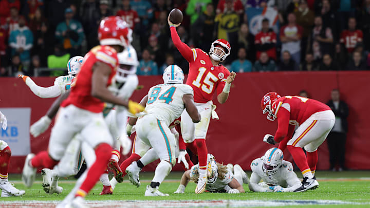 Miami Dolphins v Kansas City Chiefs