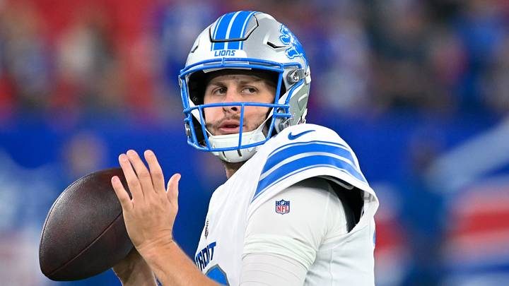 Detroit Lions quarterback Jared Goff (16) warms up