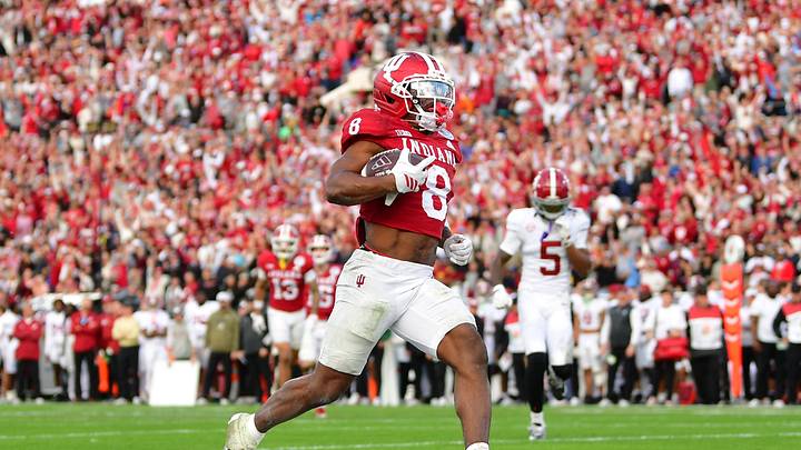 Jan 1, 2026; Pasadena, CA, USA; Indiana Hoosiers running back Kaelon Black (8) runs to score a touchdown against the Alabama Crimson Tide in the second half of the 2026 Rose Bowl and quarterfinal game of the College Football Playoff at Rose Bowl Stadium. Mandatory Credit: Gary A. Vasquez-Imagn Images