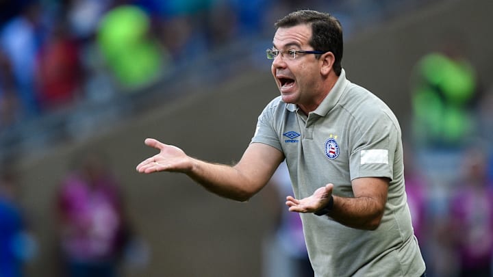 Após saída de Guto Ferreira, Enderson Moreira foi anunciado como o novo técnico do Bahia. 