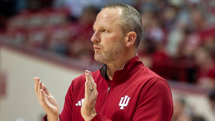 Head Coach Darian DeVries during the Indiana versus Alabama A&M men's basketball game at Simon Skjodt Assembly Hall on Wednesday, Nov. 5, 2025. Head Coach Darian DeVries during the Indiana versus Alabama A&M men's basketball game at Simon Skjodt Assembly Hall on Wednesday, Nov. 5, 2025.