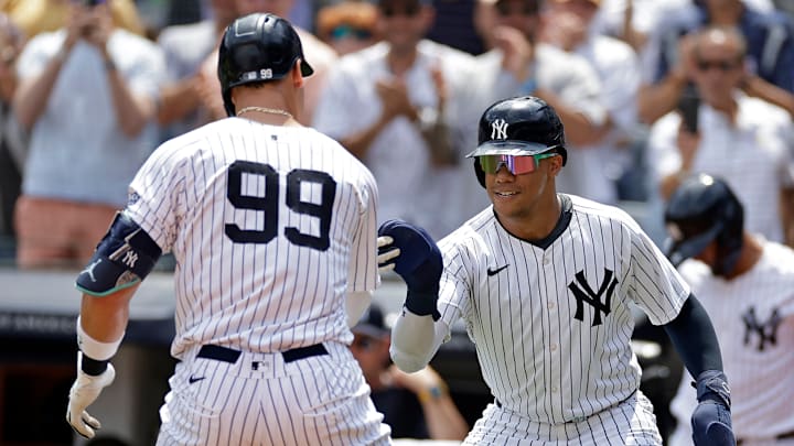 Toronto Blue Jays v New York Yankees