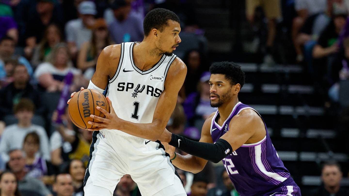 Kings Injury Report: 4 Players Ruled Out vs. Spurs
