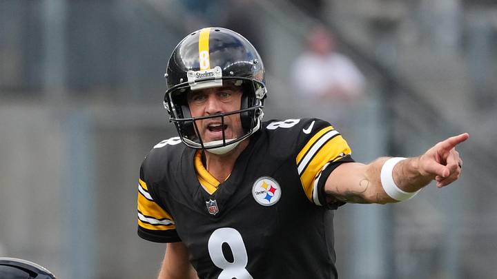 Sep 28, 2025; Dublin, Ireland; Pittsburgh Steelers quarterback Aaron Rodgers (8) gestures against the Minnesota Vikings during an NFL International Series game at Croke Park. Mandatory Credit: Kirby Lee-Imagn Images