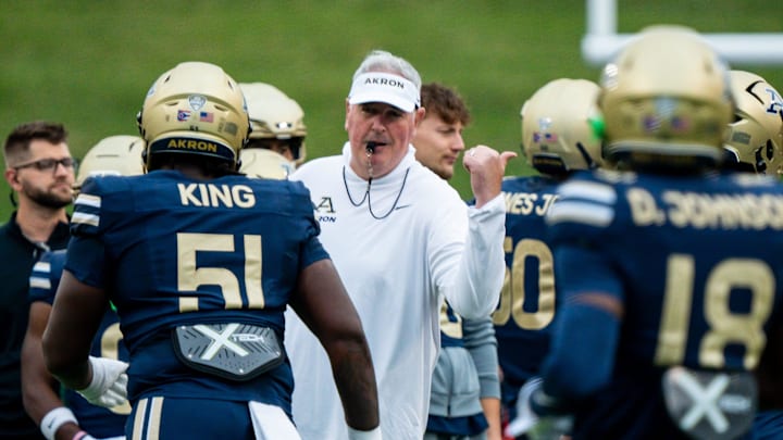 Akron Zips football head coach Joe Moorhead Akron Zips football head coach Joe Moorhead