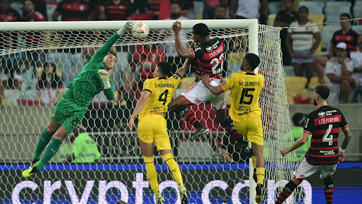 Flamengo foi derrotado pelo Peñarol no Maracanã