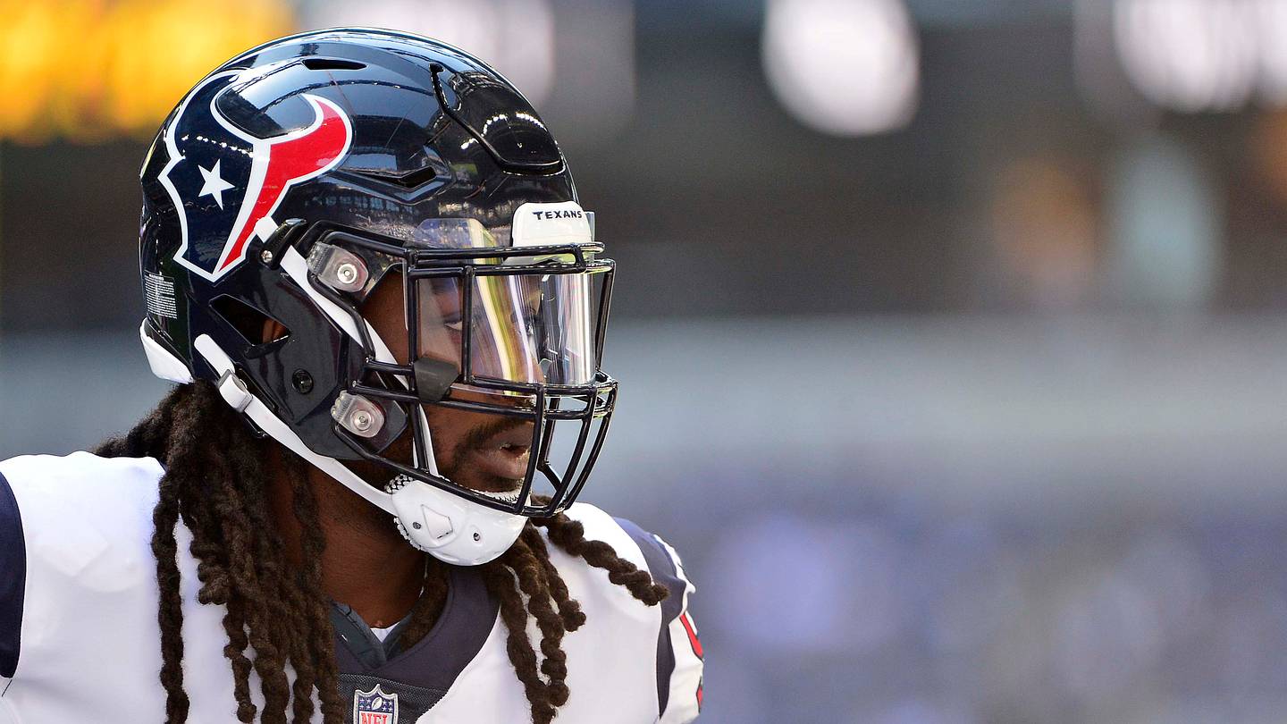 How Jadeveon Clowney Transforms Texans' Edge Rusher Rotation