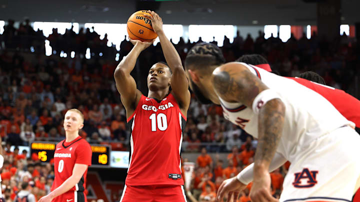 Feb 22, 2025; Auburn, Alabama, USA; Georgia Bulldogs forward RJ Godfrey (10) attempts a free throw during the first half against the Auburn Tigers at Neville Arena. Mandatory Credit: John Reed-Imagn Images Feb 22, 2025; Auburn, Alabama, USA; Georgia Bulldogs forward RJ Godfrey (10) attempts a free throw during the first half against the Auburn Tigers at Neville Arena. Mandatory Credit: John Reed-Imagn Images