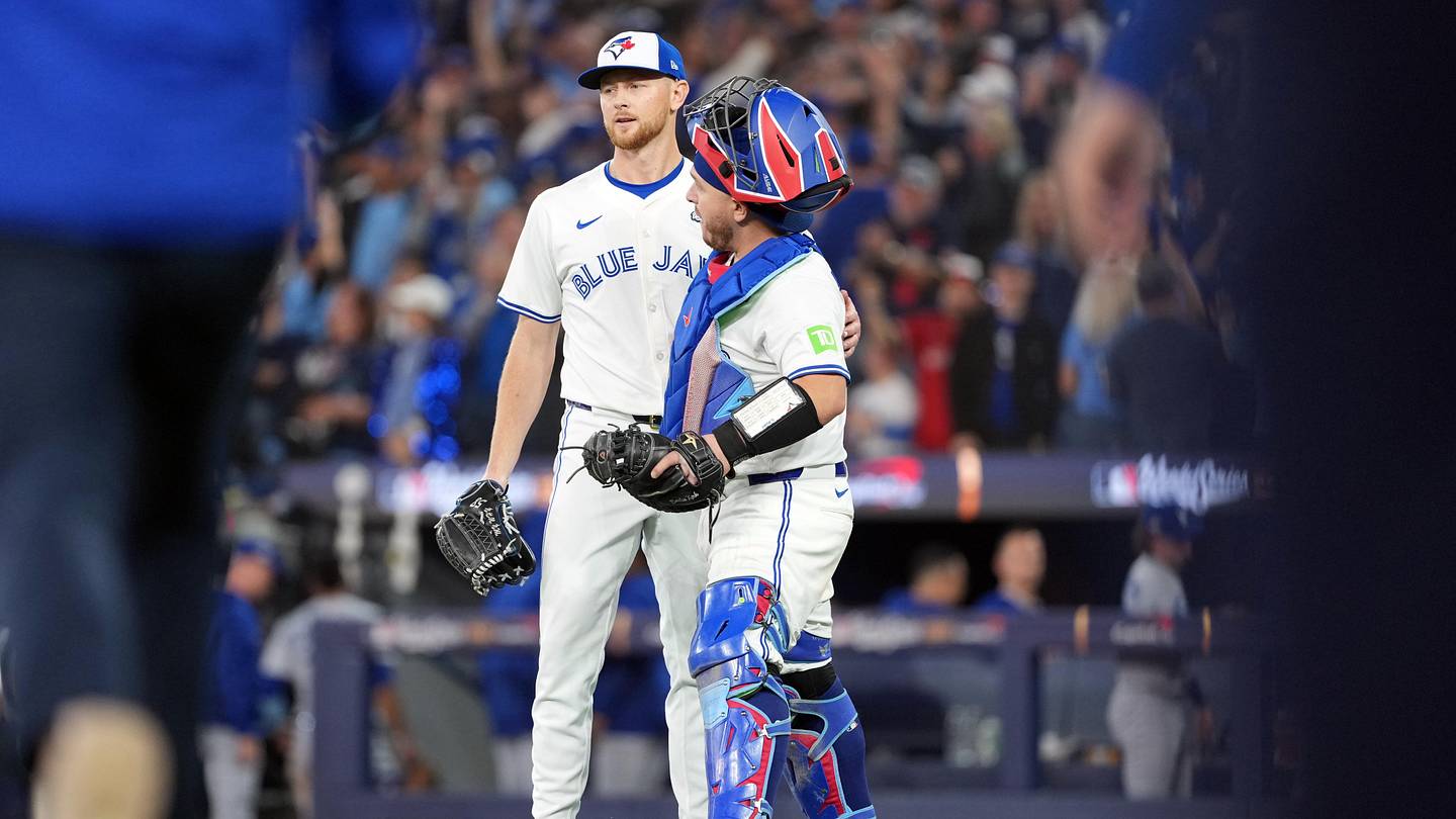José Berríos Returns to Blue Jays in Spring Training