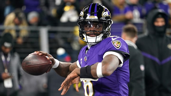 Baltimore Ravens quarterback Lamar Jackson warms up before an AFC wild card game against the Pittsburgh Steelers.