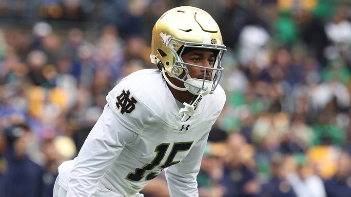 Notre Dame Fighting Irish cornerback Leonard Moore (15) is the best cornerback in college football. Notre Dame Fighting Irish cornerback Leonard Moore (15) is the best cornerback in college football.