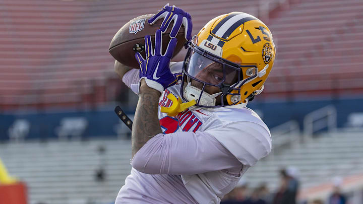 Jan 29, 2026; Mobile, AL, USA; American wide receiver Barion Brown (6) of LSU grabs a touchdown pass during American Senior Bowl practice at Hancock Whitney Stadium. Mandatory Credit: Vasha Hunt-Imagn Images Jan 29, 2026; Mobile, AL, USA; American wide receiver Barion Brown (6) of LSU grabs a touchdown pass during American Senior Bowl practice at Hancock Whitney Stadium. Mandatory Credit: Vasha Hunt-Imagn Images