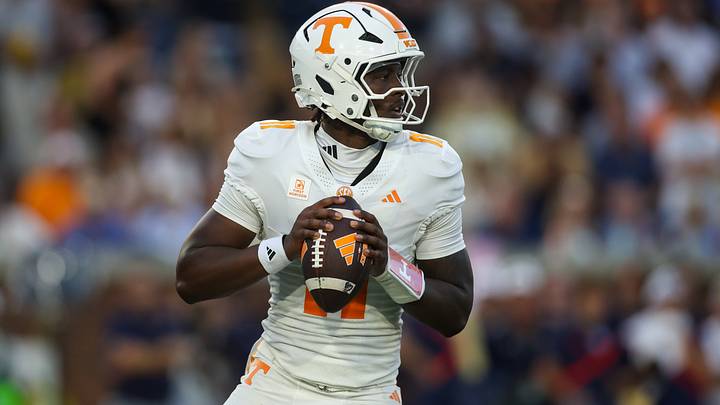 Sep 12, 2026; Atlanta, Georgia, USA; Tennessee Volunteers quarterback Faizon Brandon (11) drops back to pass against the Georgia Tech Yellow Jackets in the first quarter at Bobby Dodd Stadium at Hyundai Field. Mandatory Credit: Brett Davis-Imagn Images Sep 12, 2026; Atlanta, Georgia, USA; Tennessee Volunteers quarterback Faizon Brandon (11) drops back to pass against the Georgia Tech Yellow Jackets in the first quarter at Bobby Dodd Stadium at Hyundai Field. Mandatory Credit: Brett Davis-Imagn Images