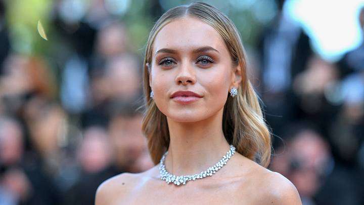 Laila Hasanovic attends the red carpet premiere of Amarga Navidad.