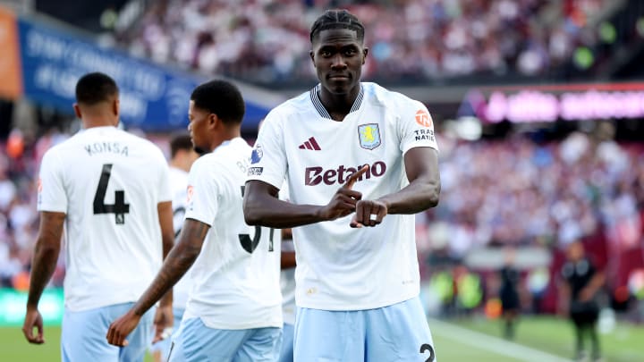 Amadou Onana a inscrit un but pour ses débuts avec Aston Villa Amadou Onana a inscrit un but pour ses débuts avec Aston Villa