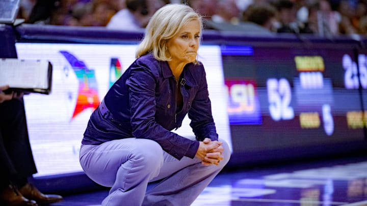 Feb 22, 2024; Baton Rouge, Louisiana, USA; LSU Lady Tigers head coach Kim Mulkey reacts during the second half against the Auburn Tigers at Pete Maravich Assembly Center. Mandatory Credit: Matthew Hinton-Imagn Images Feb 22, 2024; Baton Rouge, Louisiana, USA; LSU Lady Tigers head coach Kim Mulkey reacts during the second half against the Auburn Tigers at Pete Maravich Assembly Center. Mandatory Credit: Matthew Hinton-Imagn Images