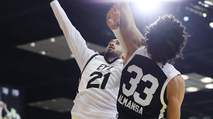 Feb 18, 2024; Indianapolis, Indiana, USA; Team ELY guard Trevelin Queen (21) of the Osceola Magic shoots the ball defended by Team BallIsLife forward Izan Almansa (33) G League Ignite during the G-League Next Up game at Indiana Convention Center.