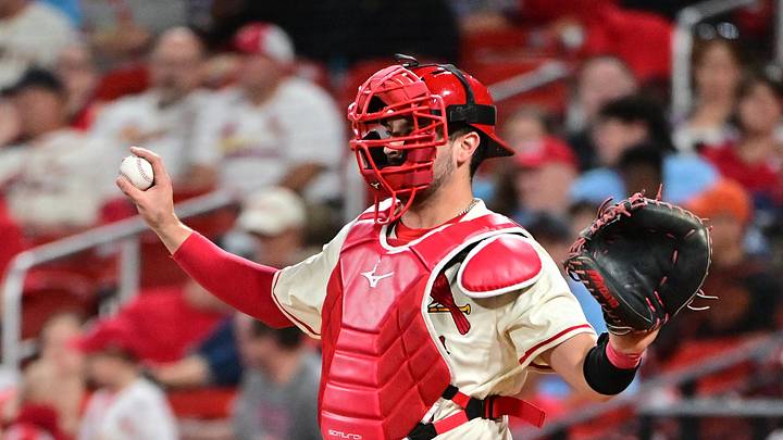 Sep 6, 2025; St. Louis, Missouri, USA; St. Louis Cardinals catcher Jimmy Crooks (8) signals to the pitcher in a game against the San Francisco Giants at Busch Stadium. Mandatory Credit: Tim Vizer-Imagn Images