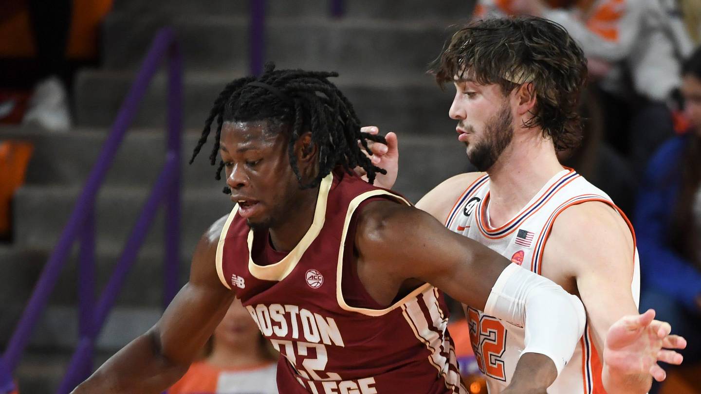 Cincinnati Bearcats Basketball Earns Commitment From ACC Forward in Transfer Portal