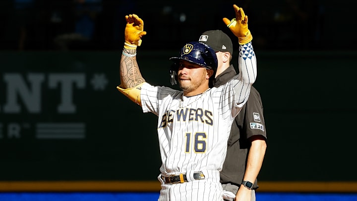 Miami Marlins v Milwaukee Brewers