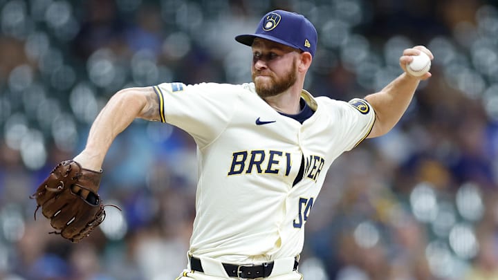 Atlanta Braves v Milwaukee Brewers