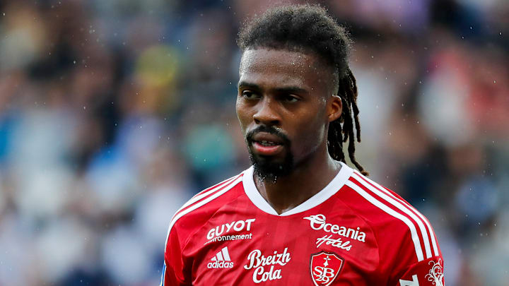 Jean Kevin Duverne arrive en fin de contrat avec Brest Jean Kevin Duverne arrive en fin de contrat avec Brest