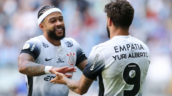 Memphis Depay e Yuri Alberto estão entre os destaques do Corinthians no Brasileirão 2024