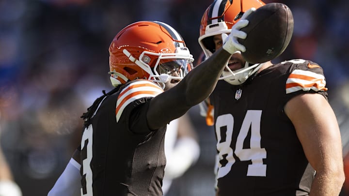 Oct 27, 2024; Cleveland, Ohio, USA; Cleveland Browns wide receiver Jerry Jeudy (3) signals for a first down against the Baltimore Ravens during the first quarter at Huntington Bank Field. Mandatory Credit: Scott Galvin-Imagn Images Oct 27, 2024; Cleveland, Ohio, USA; Cleveland Browns wide receiver Jerry Jeudy (3) signals for a first down against the Baltimore Ravens during the first quarter at Huntington Bank Field. Mandatory Credit: Scott Galvin-Imagn Images