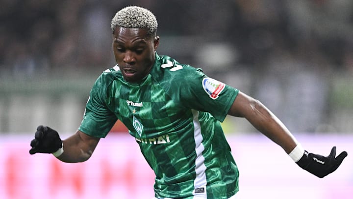 Derrick Köhn muss Werder Bremen womöglich verlassen Derrick Köhn muss Werder Bremen womöglich verlassen