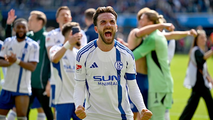 Kenan Karaman und Schalke können den Aufstieg am Samstagabend perfekt machen