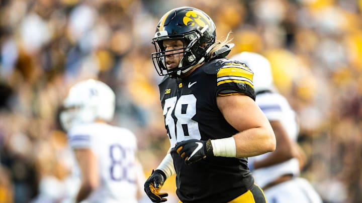 Iowa fullback Monte Pottebaum (38) 