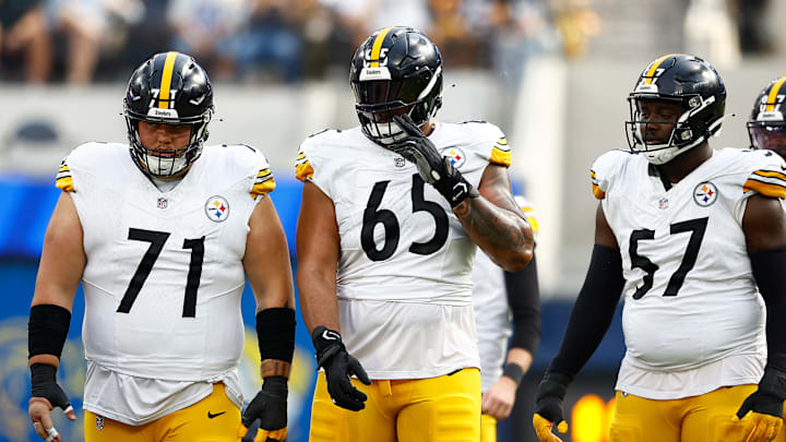 Pittsburgh Steelers v Los Angeles Rams