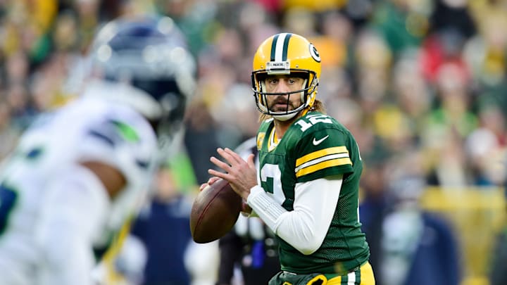 Aaron Rodgers tiene molestias en el pie