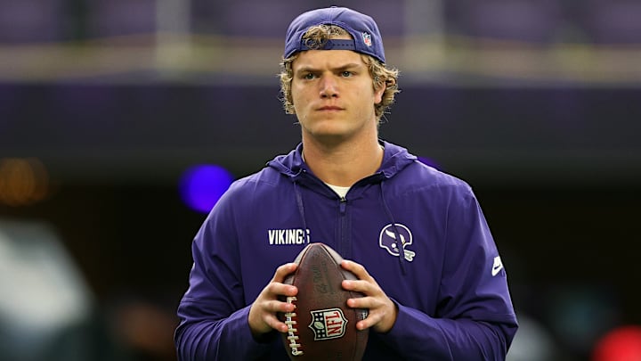 Atlanta Falcons v Minnesota Vikings - NFL 2025