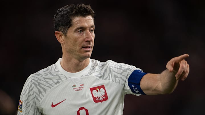 Com Lewandowski em ação, Polônia e México se enfrentam na Copa do Mundo. 