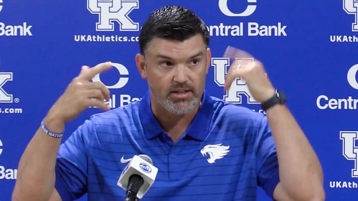 The Florida Gators have targeted an SEC defensive coordinator for the same spot on Jon Sumrall's first staff.