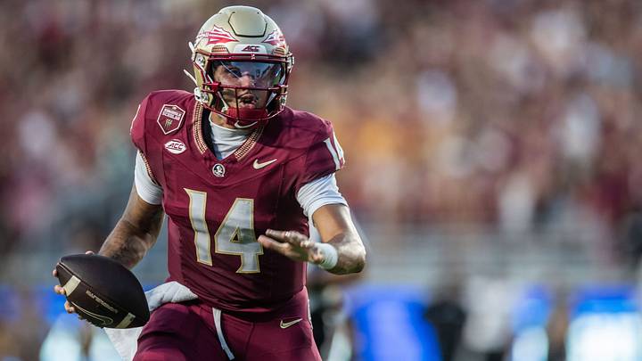 Florida State Seminoles quarterback Ashton Daniels (14)