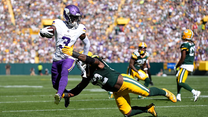 Minnesota Vikings v Green Bay Packers
