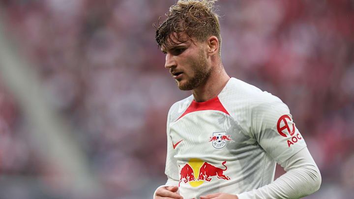 Atacante alemão se machucou durante jogo da Champions League