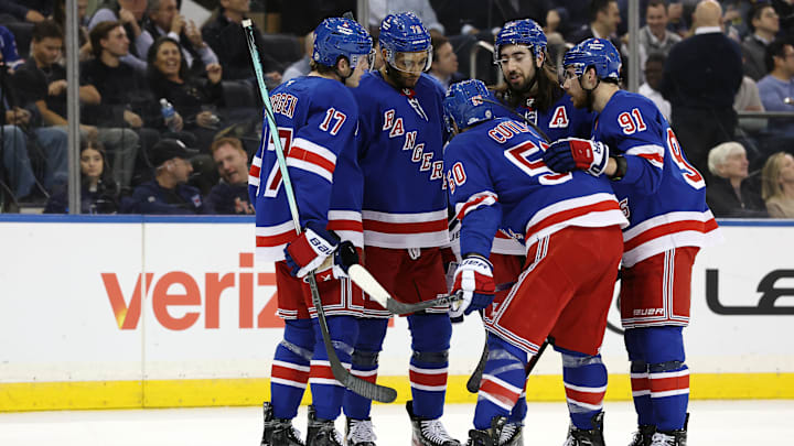 Carolina Hurricanes v New York Rangers