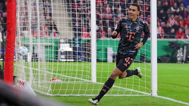 Jamal Musiala wird wohl langfristig beim FC Bayern bleiben. 