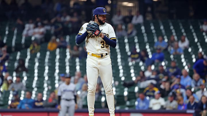 Miami Marlins v Milwaukee Brewers