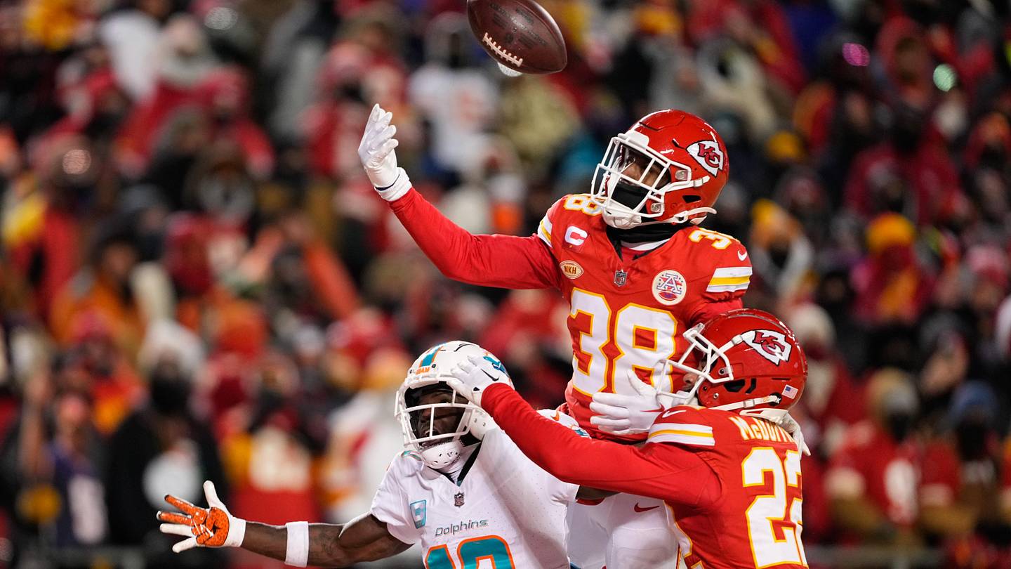 What a L'Jarius Sneed Reunion Would (and Wouldn't) Mean for 