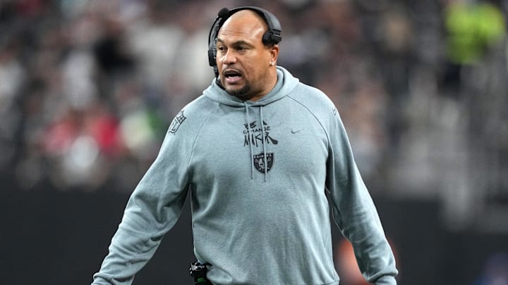 Dec 22, 2024; Paradise, Nevada, USA; Las Vegas Raiders coach Antonio Pierc reacts against the Jacksonville Jaguars in the first half at Allegiant Stadium. Mandatory Credit: Kirby Lee-Imagn Images Dec 22, 2024; Paradise, Nevada, USA; Las Vegas Raiders coach Antonio Pierc reacts against the Jacksonville Jaguars in the first half at Allegiant Stadium. Mandatory Credit: Kirby Lee-Imagn Images