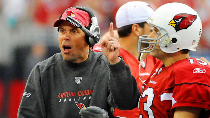 Jan 18, 2009; Glendale, AZ, USA; Arizona Cardinals offensive coordinator coach Todd Haley, left, gestures from the sidelines as quarterback Kurt Warner (13) listens during the Cardinals' 32-25 victory over the Philadelphia Eagles in the NFC Championship at University of Phoenix Stadium. Mandatory Credit: Kirby Lee/Image of Sport-Imagn Images Jan 18, 2009; Glendale, AZ, USA; Arizona Cardinals offensive coordinator coach Todd Haley, left, gestures from the sidelines as quarterback Kurt Warner (13) listens during the Cardinals' 32-25 victory over the Philadelphia Eagles in the NFC Championship at University of Phoenix Stadium. Mandatory Credit: Kirby Lee/Image of Sport-Imagn Images