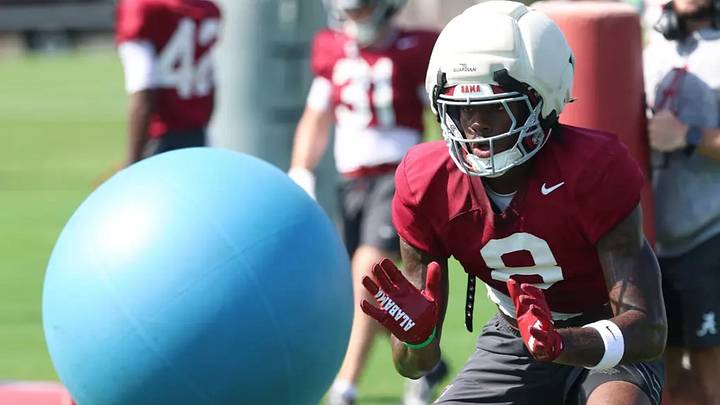 8/17/26 MFB Fall Camp Practice 10Alabama Wide Receiver Cederian Morgan (8)Photo by Kent Gidley 8/17/26 MFB Fall Camp Practice 10Alabama Wide Receiver Cederian Morgan (8)Photo by Kent Gidley
